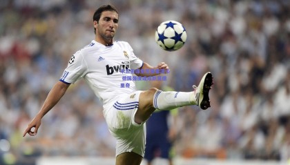 米兰密谋免签格雷茨卡 德国强援或成新莫德里奇