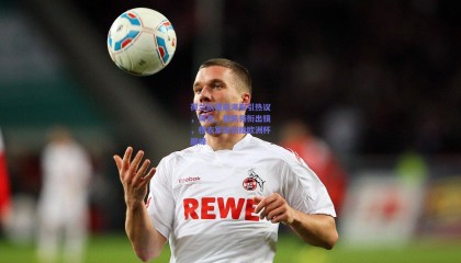 荷兰队赛前海报引热议，阿克、德佩领衔出镜，橙衣军团剑指欧洲杯巅峰