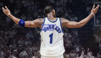 泰山VS西海岸首发，于金永继续出战，克雷桑回归引领锋线